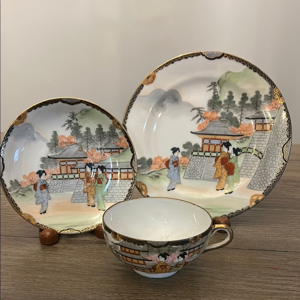 Elegant Japanese Tea Set hand painted fine porcelain 3 pieces vintage (E)